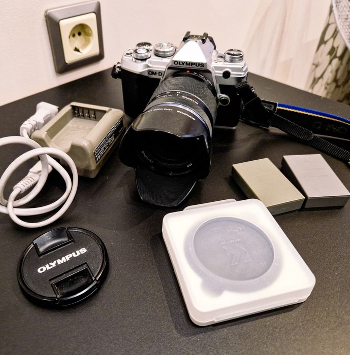 Комплект Olympus OM-D E-M5 Mark iii