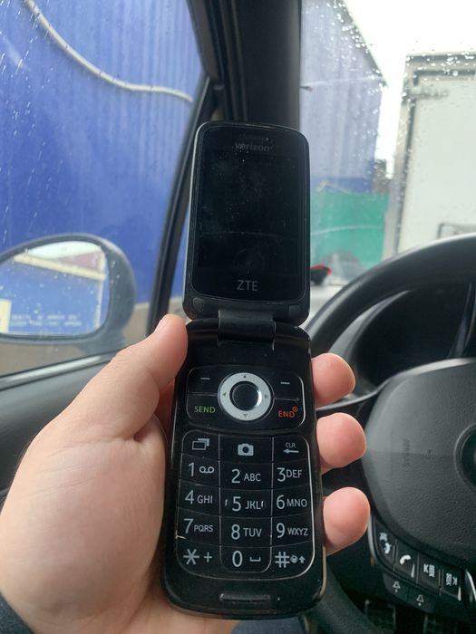 Продается Perfectum модел ZTE Z233VL