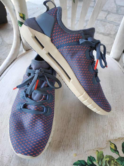 Under armour  Hovr 38 размер