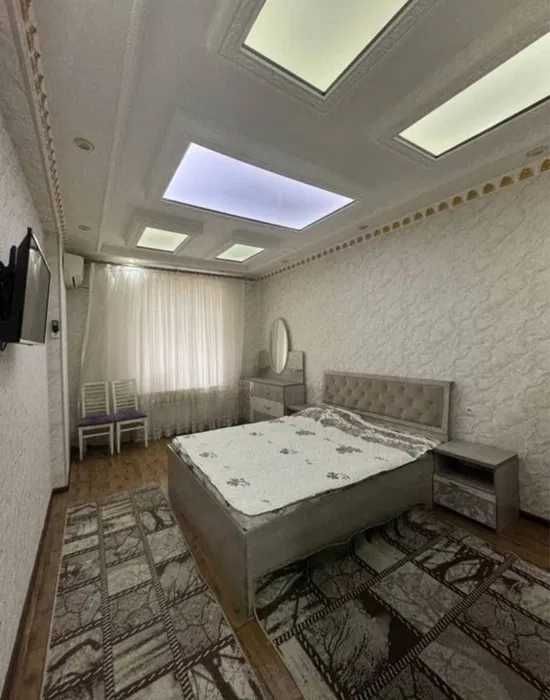 Oybek metro 2 xonali IJARA Mirobod Gospitalniy oila uchun цум айбек