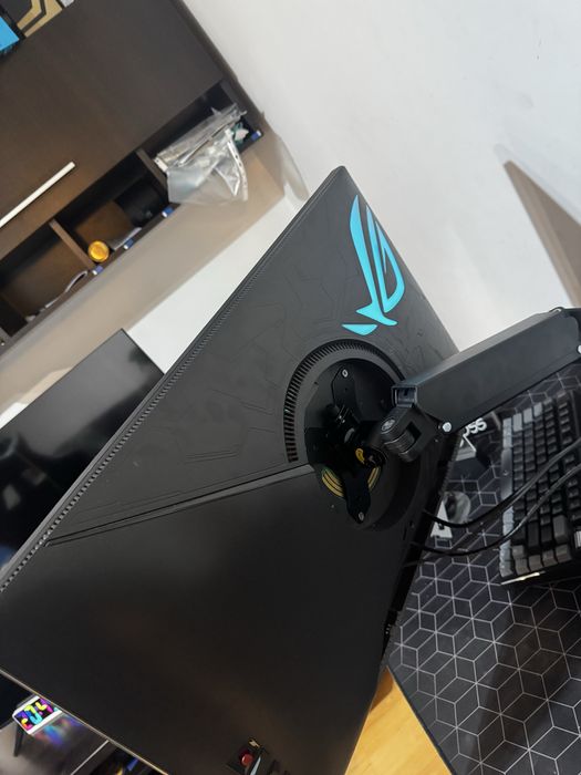 Monitor Gaming ASUS ROG Strix XG279Q – 27", 2K (WQHD), 170Hz, 1ms, Fast IPS