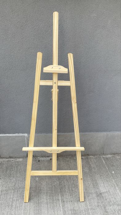 Дървен статив и пвц табела - под наем !