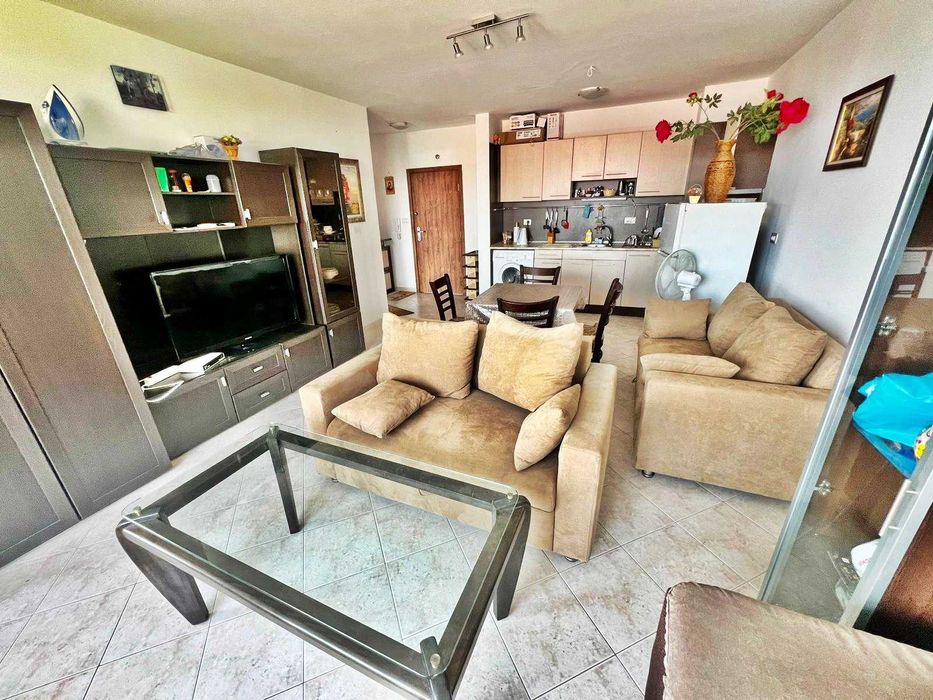 Продава се Двустаен апартамент в Свети Влас - 70 кв.м за 1543 €/кв.м - Снимка #1