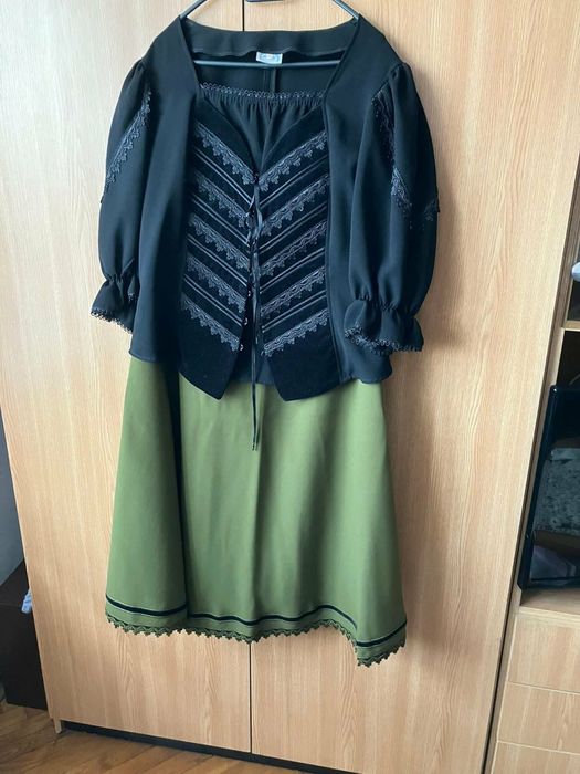 Haine ocazie marime 50-52