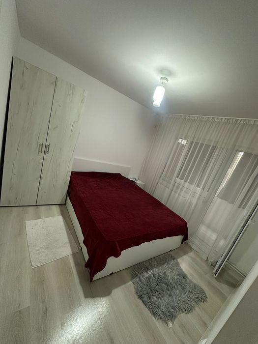 Apartament 2 camere de vanzare,et 1 Prel Tunari