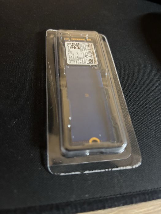 Бял геймърски компютър WiFi Ryzen 7 5700/RX6600/16 Ram/512 ssd/700W