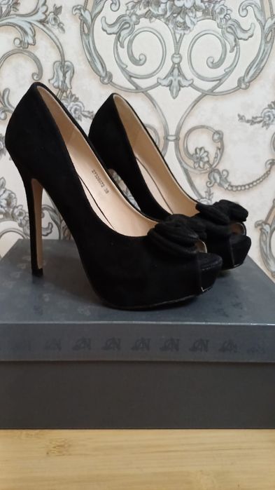 Продам туфли 38 размер