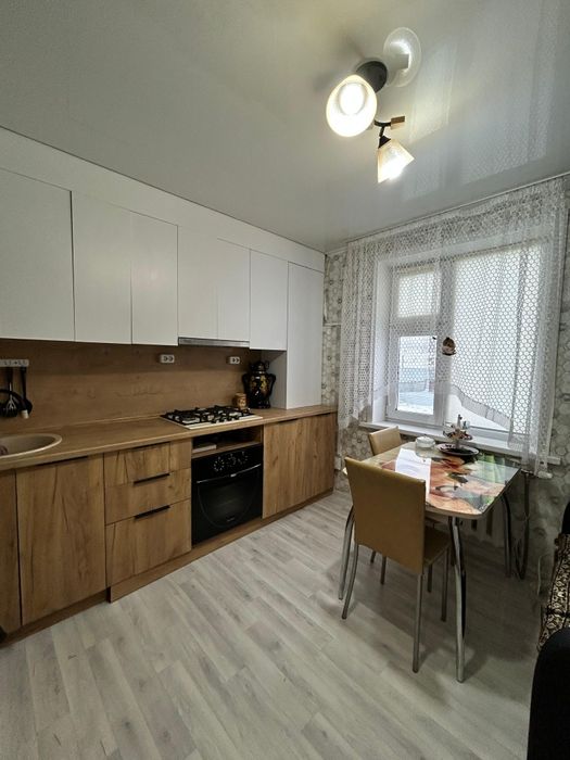 Продам 2х комн в 19 мкр