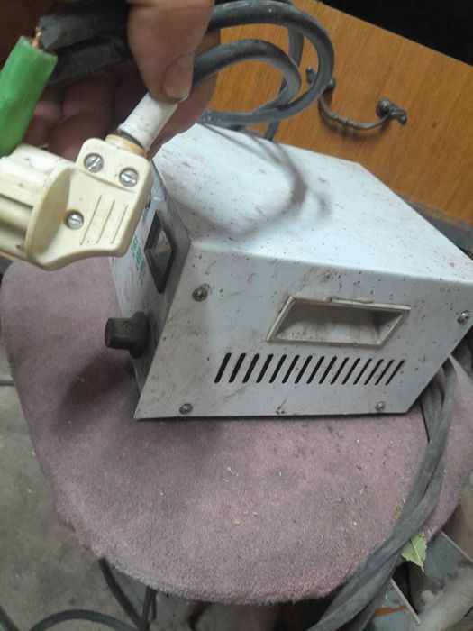 Зарядник на авто обмен