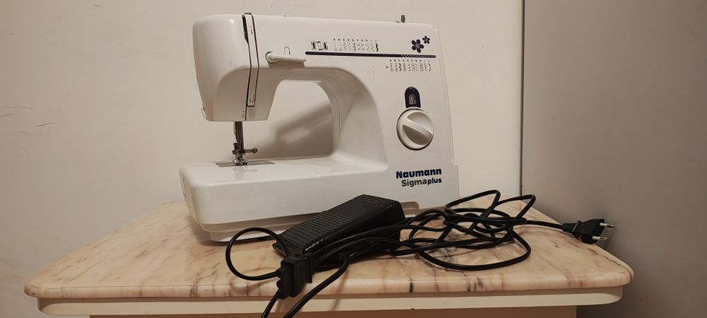 Mașină de cusut Naumann