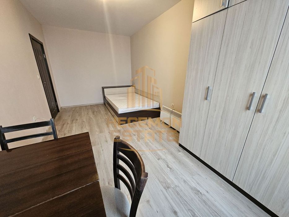 Продава се Двустаен апартамент в Варна, Лятно кино Тракия - 90 кв.м за 2289 €/кв.м - Снимка #8