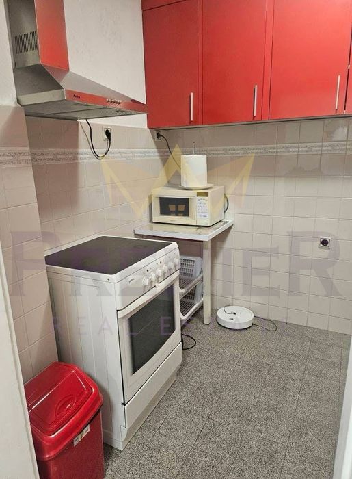 Дава се под наем Четиристаен апартамент в Варна, Лятно кино Тракия - 100 кв.м за 765 € - Снимка #3