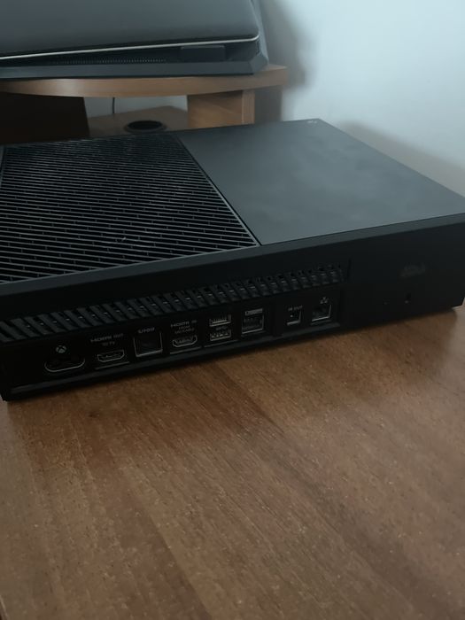 Xbox one simplu.