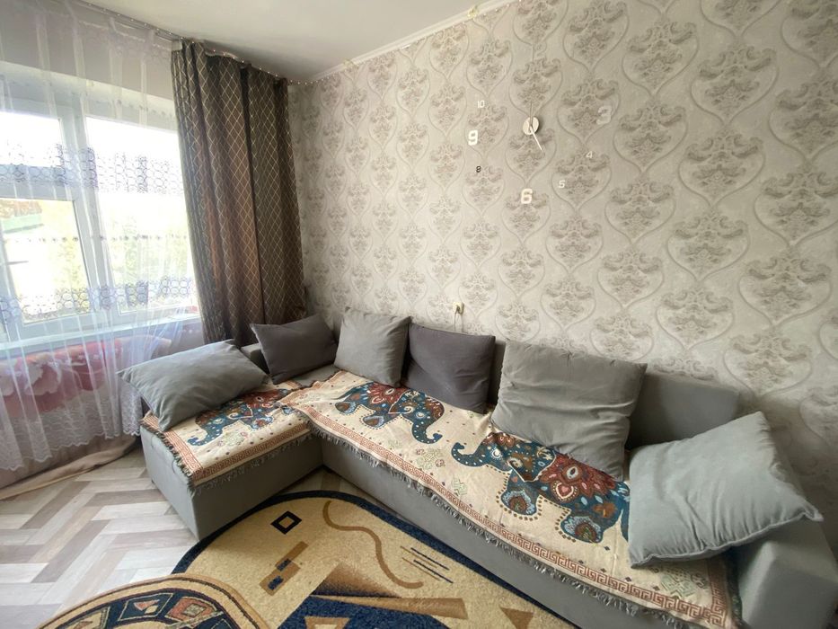 Продам диван в хорошем состоянии