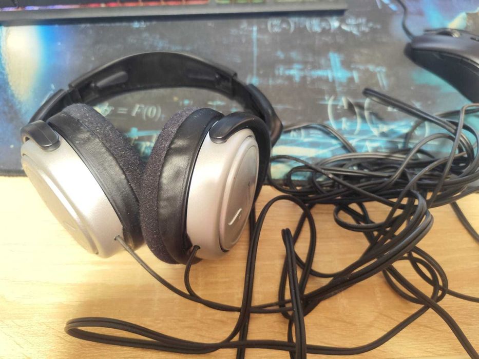 Casti Audio philips shp2500 cu fir over ear