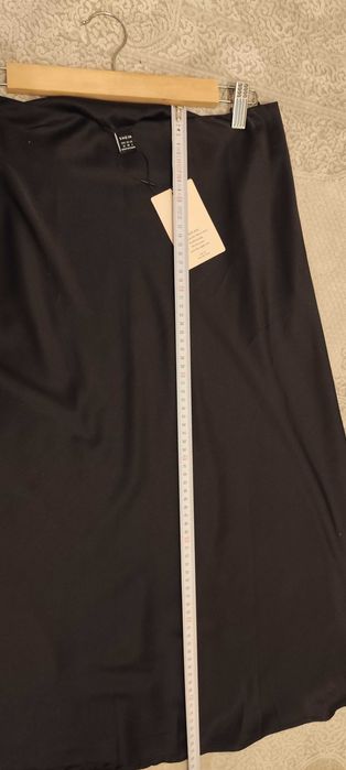 Стилна сатенена пола