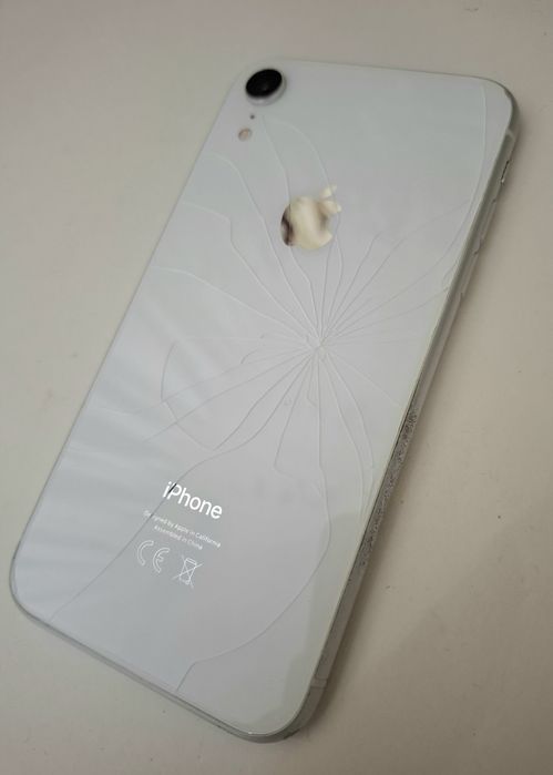 Продам Iphone XR