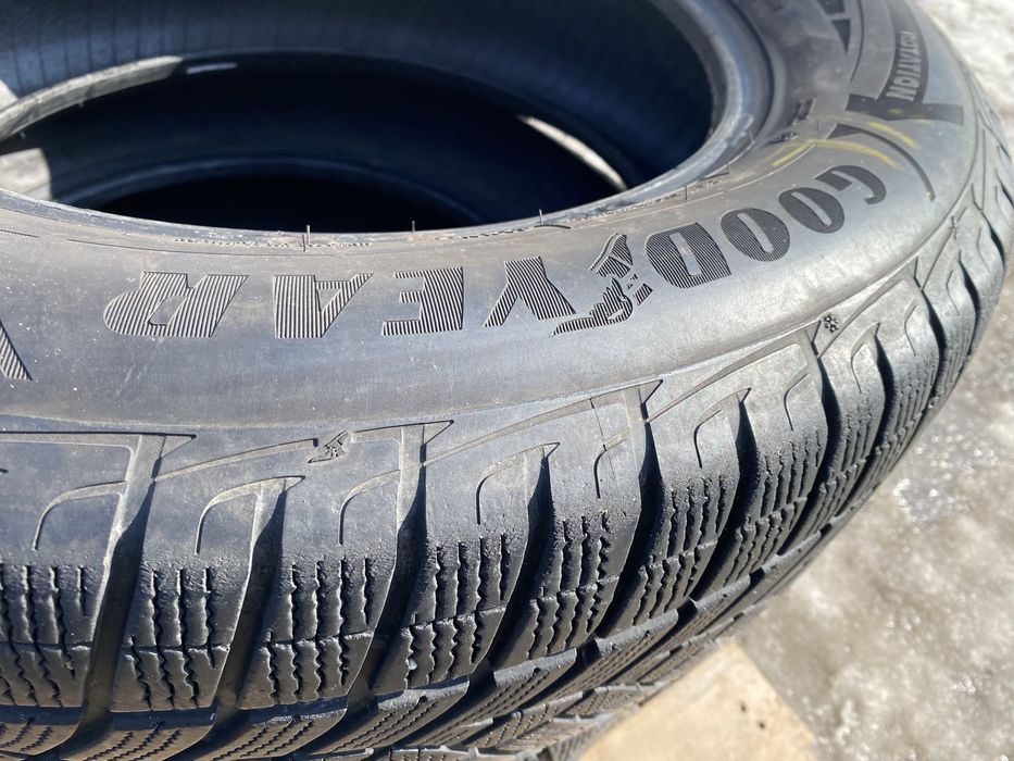 Шины 265/60/18 пара бу гудиер