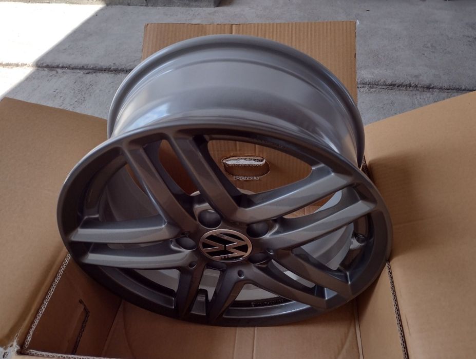Jante 17 Vw Audi A3 A4 A5 A6 A7 TT Q2 Q3 Q5  
Prinde 5 x 112