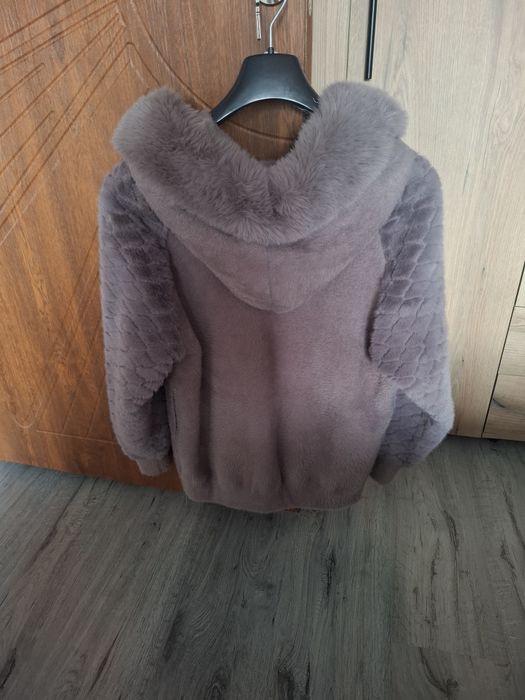 Пухено яке-суитчър