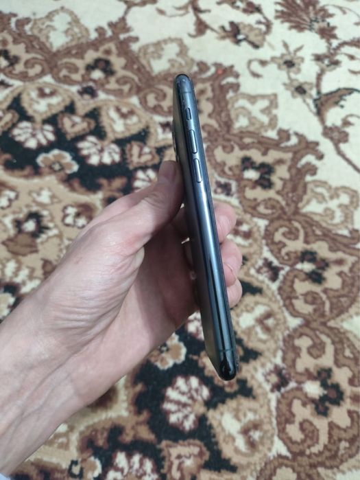 Iphone 11 pro, 512 гб, акб 70%