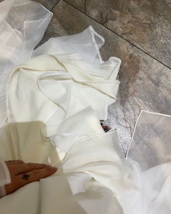 Белое свадебное платье, для никях/  на роспись в загс помолвки