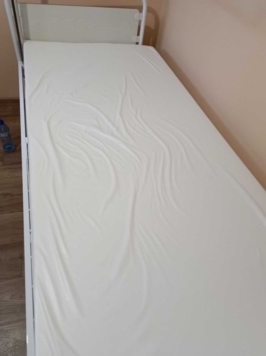 Механично болнично легло с 1 подвижна секция. С гаранция!