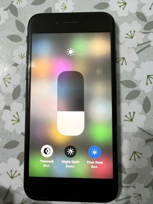 Iphone ES 64гб продается