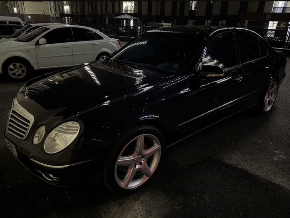 Сотилади W211 M113 5L