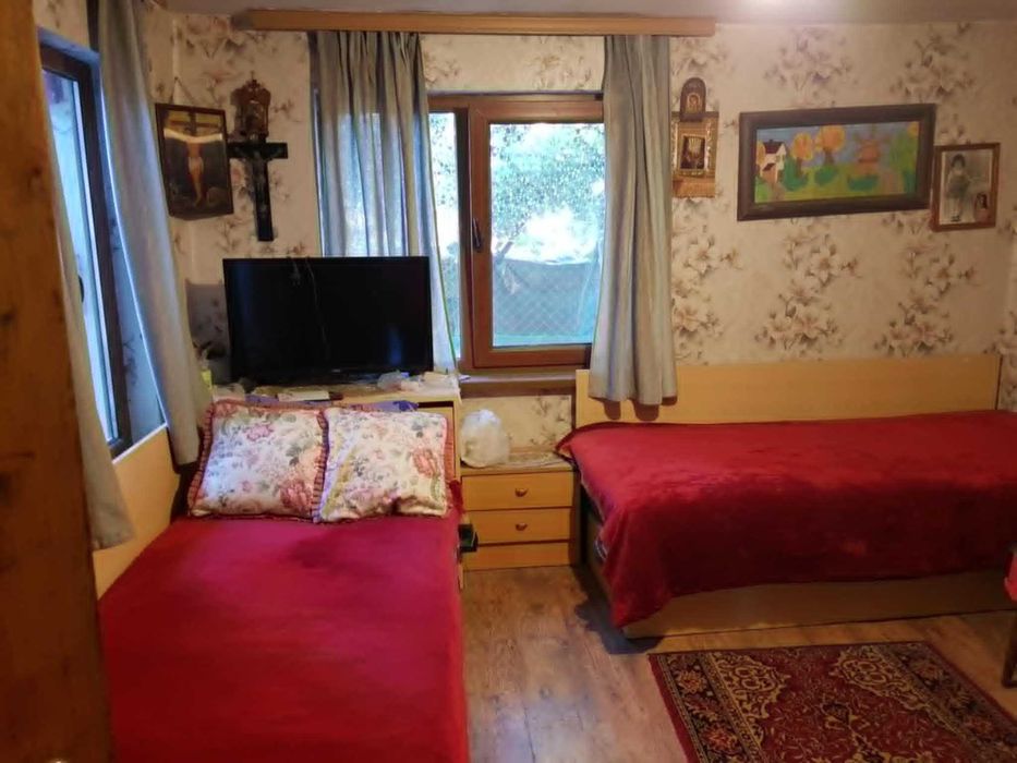 Продава се къща в село Райнино