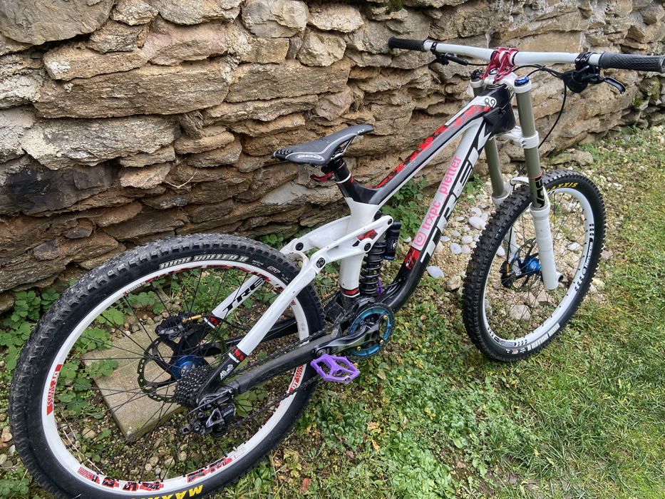 Trek Session 9.9 Carbon