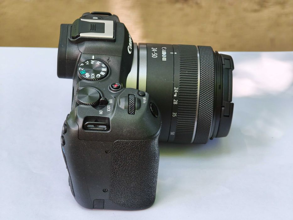 Беззеркальный полнокадровый фотоаппарат Canon R8 + объективы