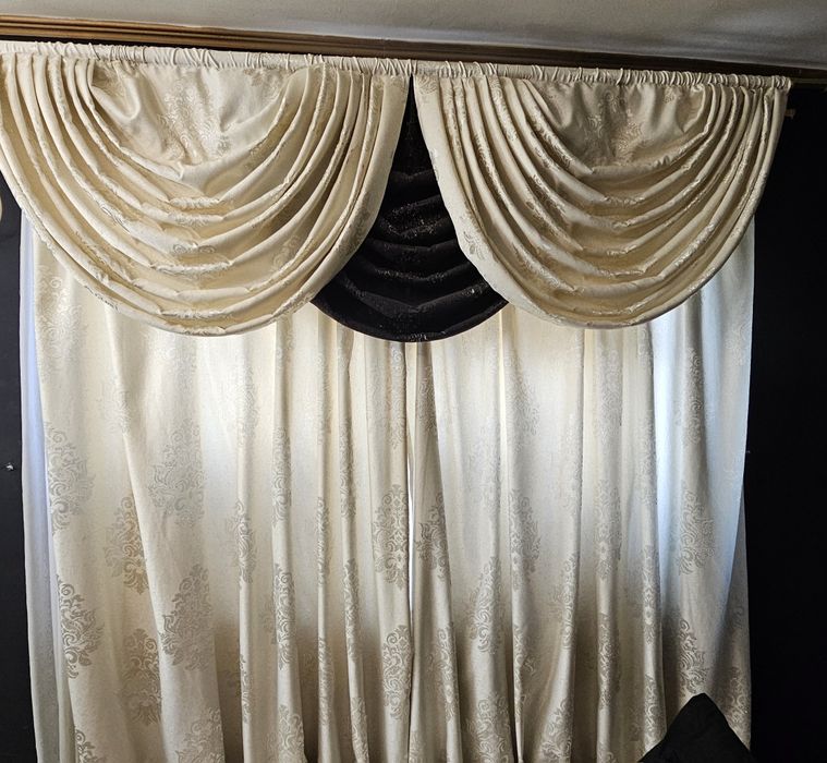 Set perdea+draperii elegante+galerie