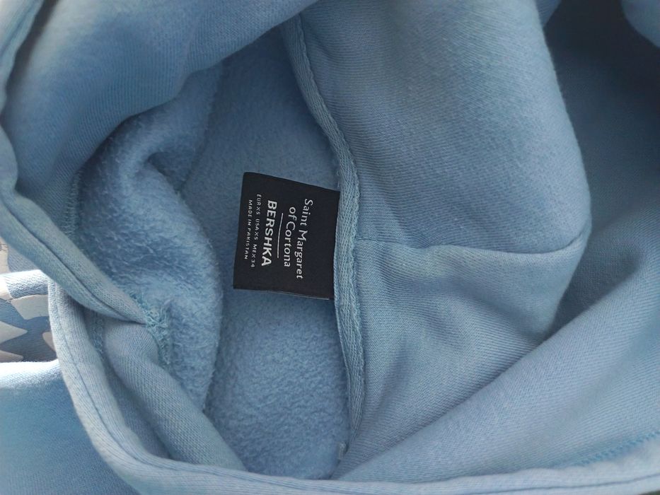 Hanorac Bershka mărime XS (pentru băieți de 12-14 ani)