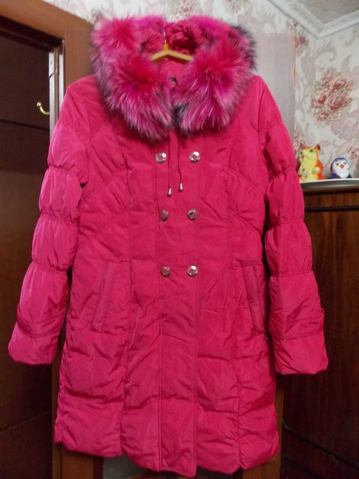 Куртка - пуховик девичья в Отличном состоянии !!!