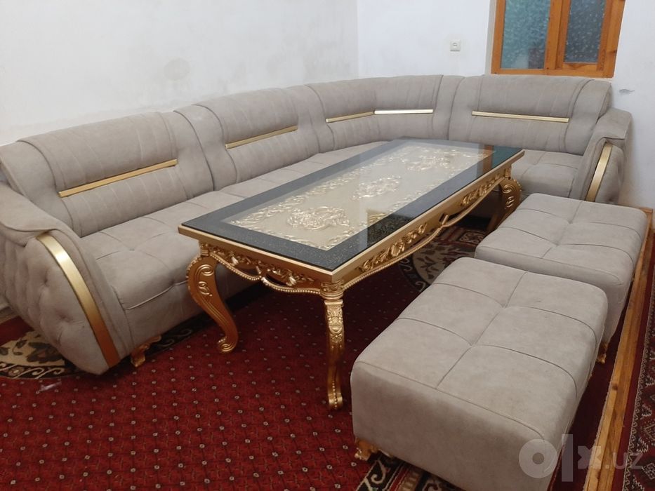 Yumshoq mebel sotiladi