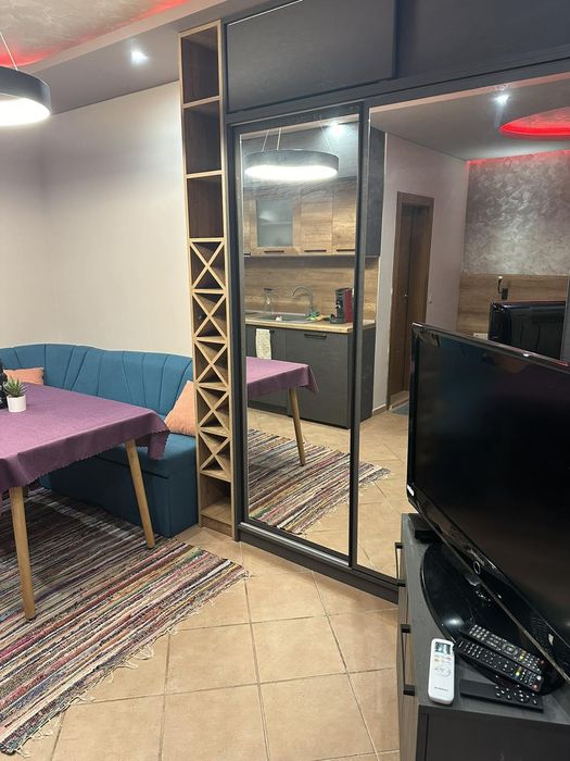 Продава се Едностаен апартамент в Бургас, Център - 42 кв.м за 1310 €/кв.м - Снимка #5