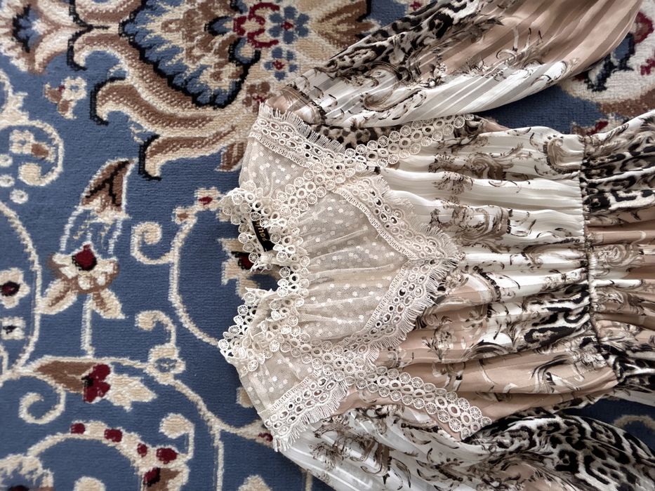 3 платья за 2000,в хорошем состоянии