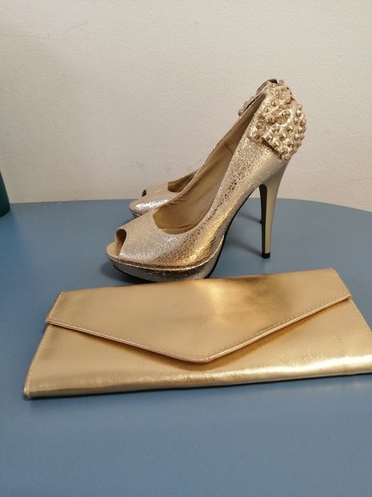 Обувки на ток и чанта