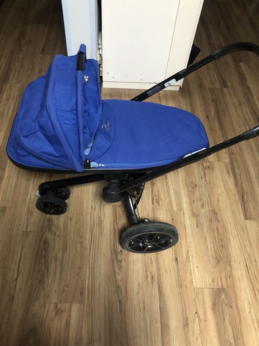 Продам коляску 2 в 1