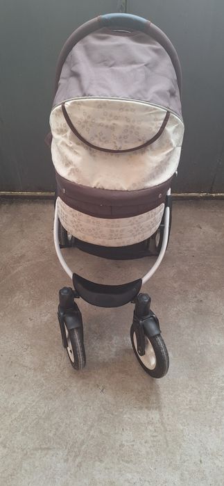 Комбинирана бебешка количка