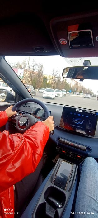 Инструктор по вождению Езда вождения Авто инструктор с большим опытом