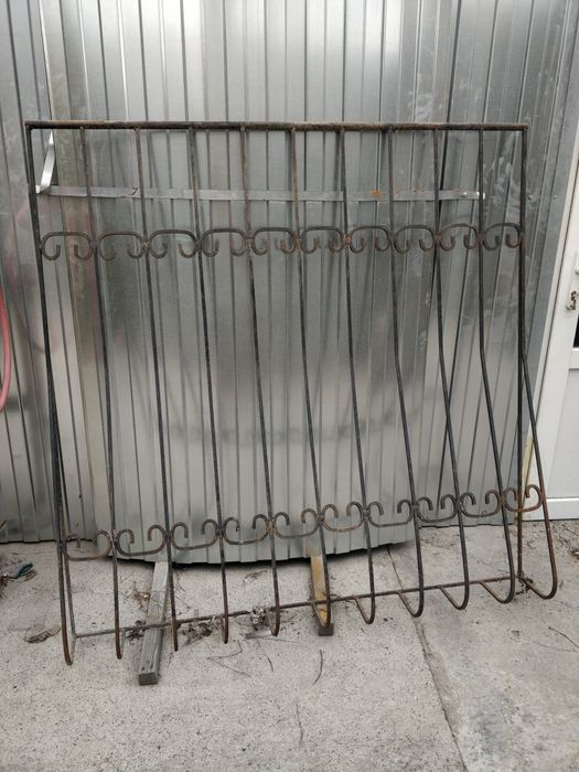 Продам решетки для балкона.