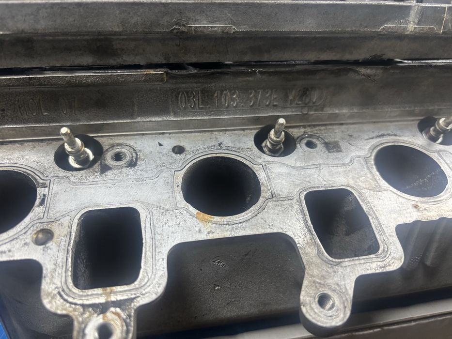 Цилиндрова оборудвана глава Ауди CAHA