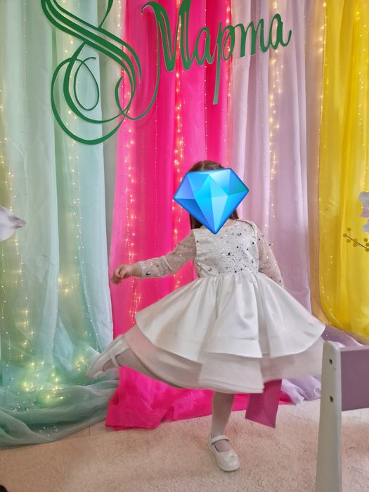 Продам праздничное детское платье