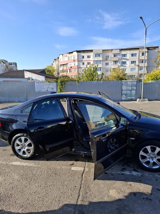 Vând volvo s40 pt piese