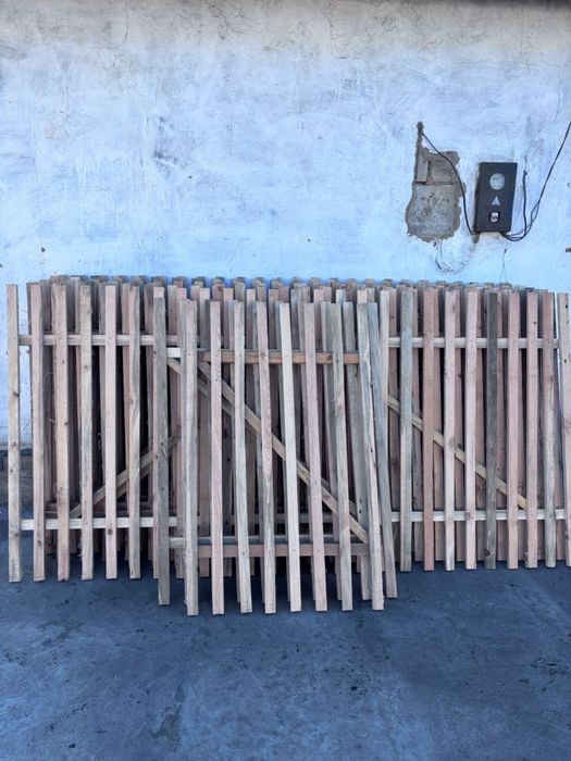 Душ, туалет , забор штакетный