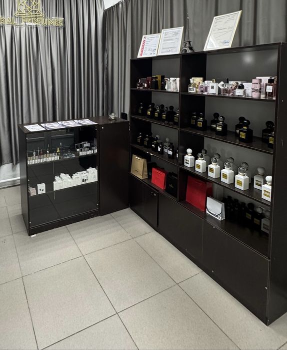 Продам витрины !!! Цена договорная ,.