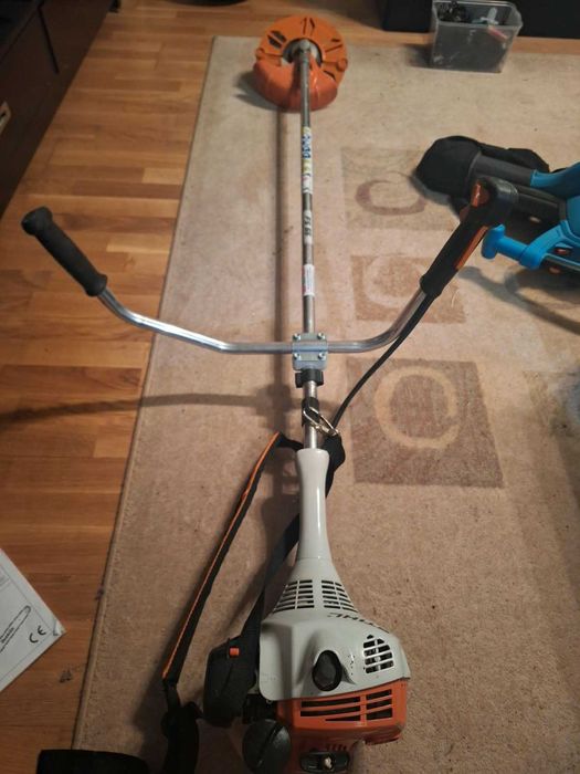 Motocoasa Stihl FS 55 brushcutter folosita foarte putin