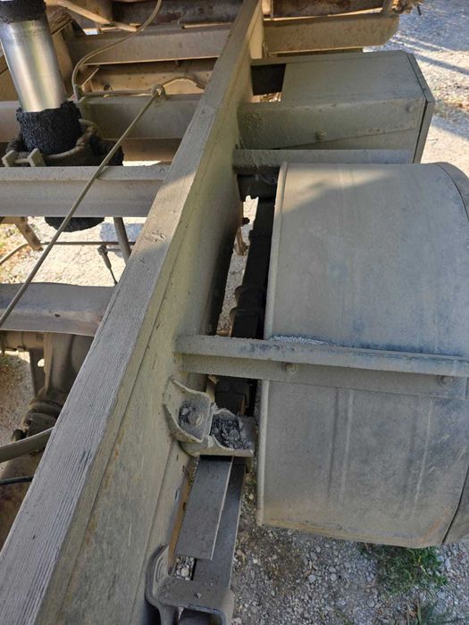 Vand Iveco Daily basculabil 3 parti